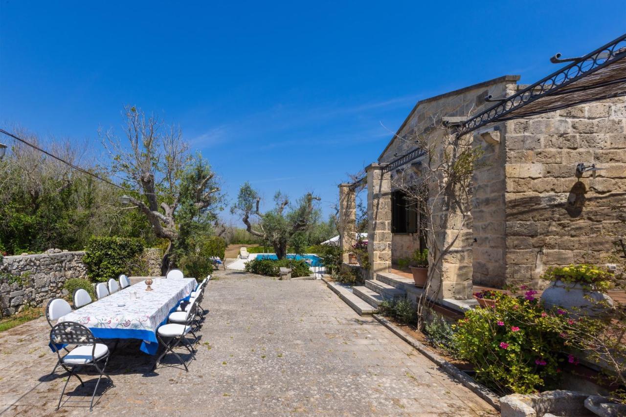 Casa Ulmi Con Piscina Bed & Breakfast Uggiano La Chiesa Bagian luar foto