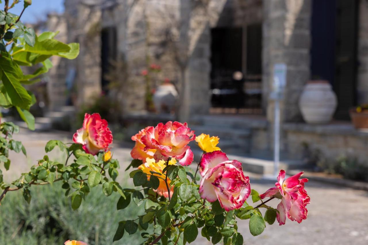 Casa Ulmi Con Piscina Bed & Breakfast Uggiano La Chiesa Bagian luar foto
