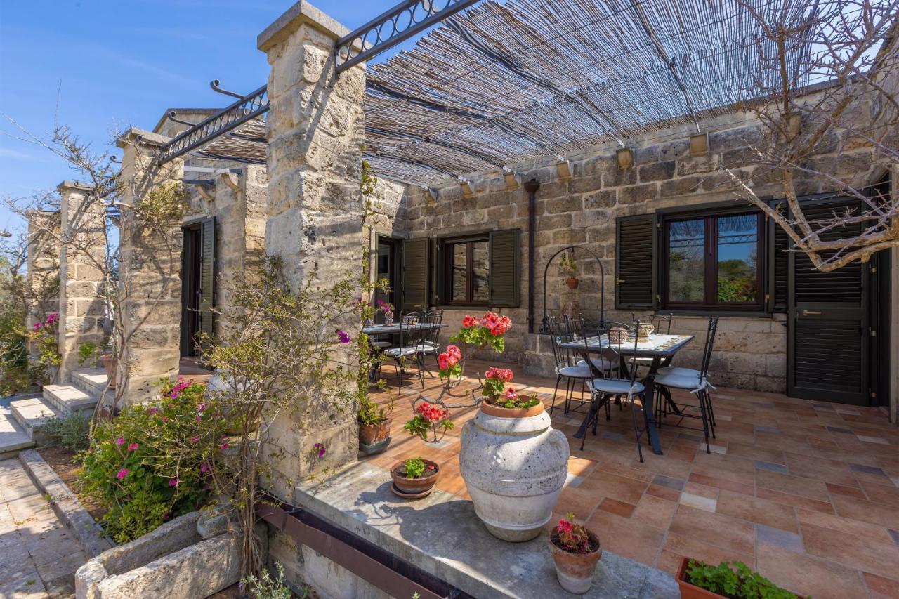 Casa Ulmi Con Piscina Bed & Breakfast Uggiano La Chiesa Bagian luar foto